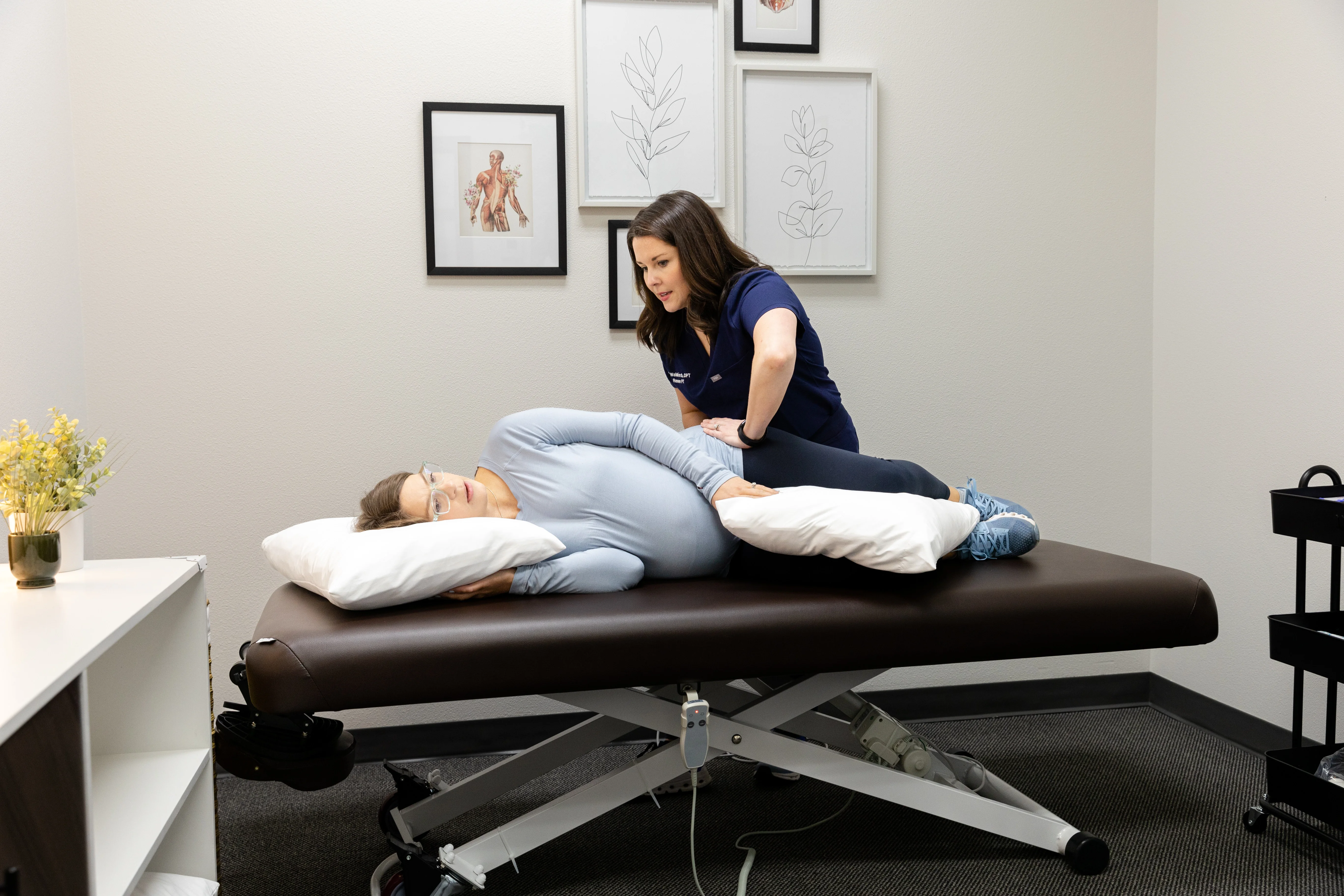 Renew Physical Therapy treatment room